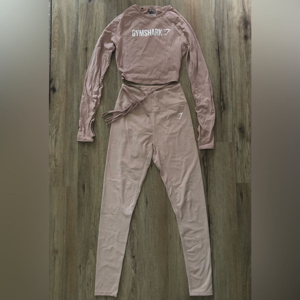 ✨NWOT✨ GYMSHARK TAUPE PINK SET SMALL